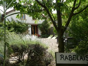 Maison d'hôtes Les chaumières du Chêne 11 rue du Chêne Gauthier 41110 Pouillé Région Centre