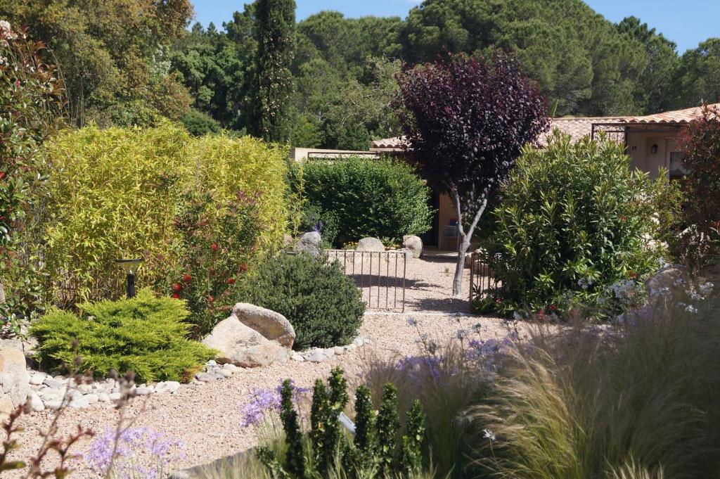 Les Jardins De Santa Giulia - Charmante chambre d'hôte Pascialella de Précojo, 20137 Porto-Vecchio