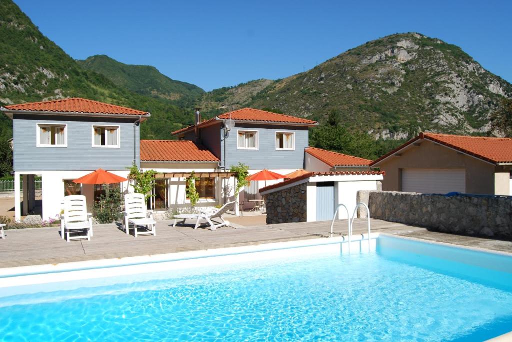 Maison d'hôtes Les Terrasses De Castelmerle 32 bis Rte Du Montcalm 09400 Niaux