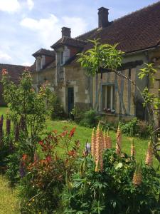 Maison d'hôtes Les Toitons 11bis lieudit Chièvre 89520 Levis Bourgogne