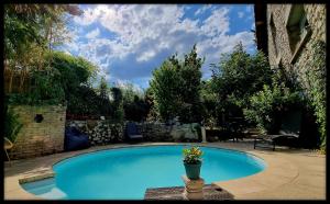 Maison d'hôtes Lion-Les Jardins de Kuz 540 Route Départementale 1090 38190 Bernin Rhône-Alpes