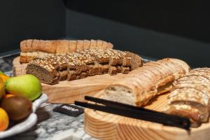 Lisbon Cheese & Wine Suites