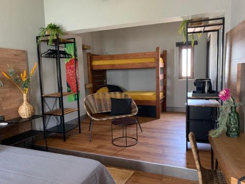 Lost & Found - Guesthouse & Suites