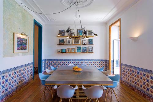 Lost Lisbon :: Chiado House