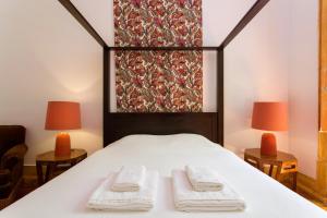 Lost Lisbon :: Chiado House