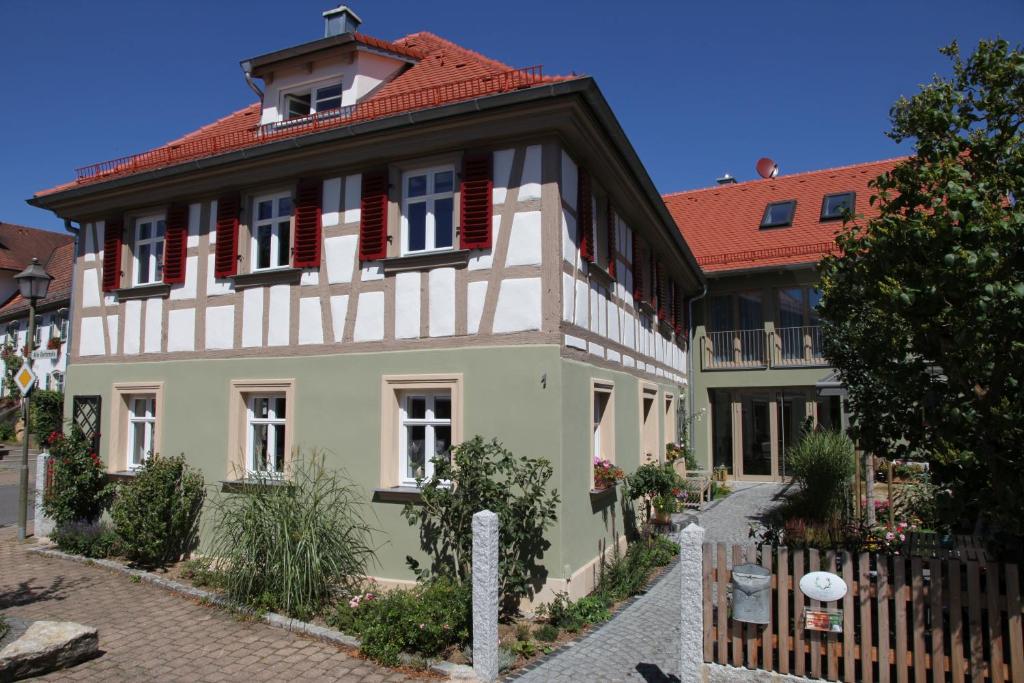 Luisenhof Alte Dorfstr. 1, 96129 Geisfeld
