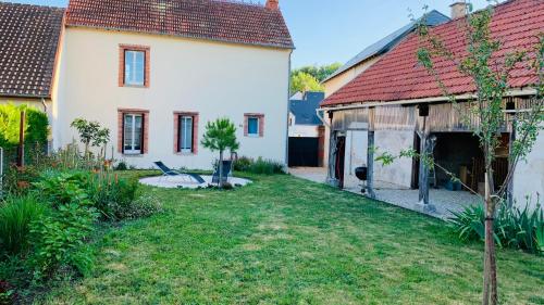 MAISON D’EN FACE
