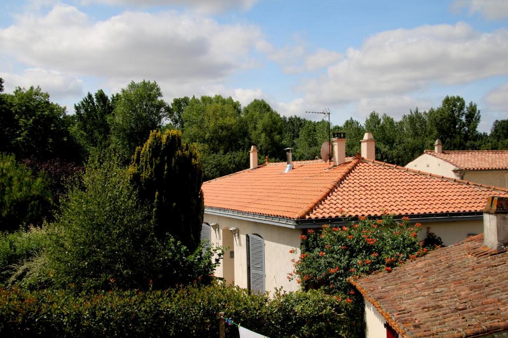 Maison d'hôtes Maison d'hôtes LE LAVOIR 6, impasse de la fontaine 85200 Fontaines