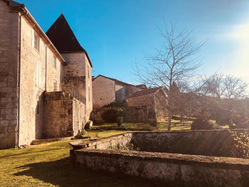 Maison du Roc privatisée Place du Commandant Gabriel Bezeau, 24530 Champagnac-de-Bélair