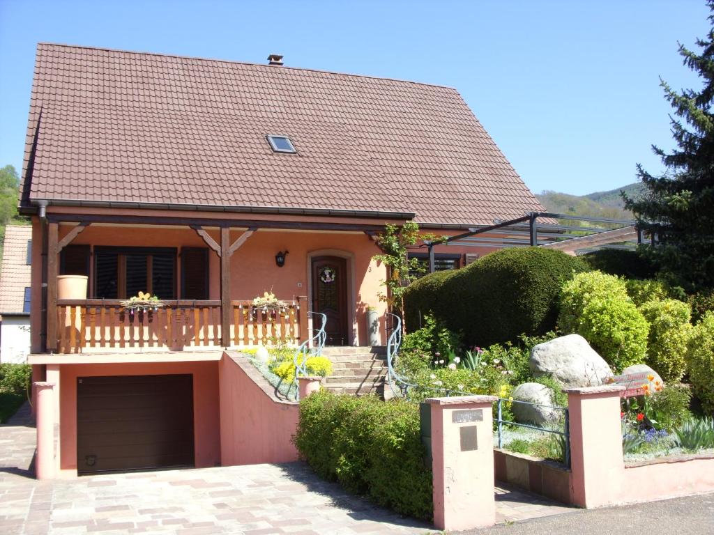 Maison d'hôtes Marcia Donatti - A l'Ombre des Coteaux Sao Paulo 3, rue des Aulnes 68240 Kaysersberg