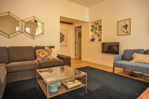 Marquês de Pombal - 8 Bedroom Apartment