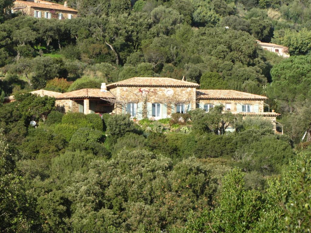 Maison d'hôtes Massacan-Vue Mer Avenue du Golf 83980 Le Lavandou