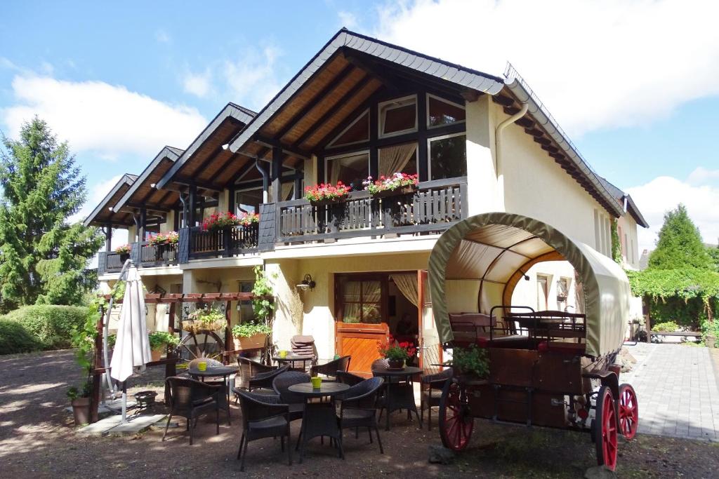 Maison d'hôtes Mieke's Landhaus Dorfstrasse 3 54538 Hontheim