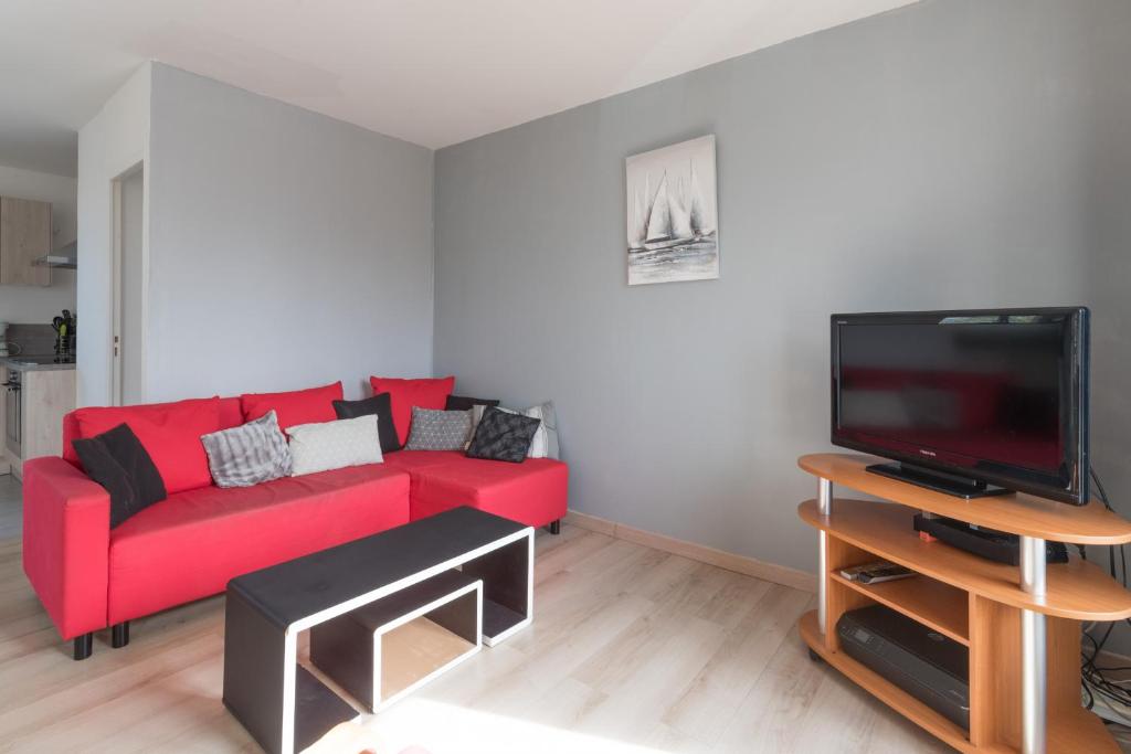 Mini Studio de 13 m2 avec terrasse 15 mn centre Nimes