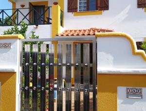 Maison d'hôtes MIRA VILA by Stay in Alentejo Rua Artur Horta, 14 F 7645-224 Vila Nova de Milfontes Alentejo