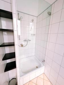 Modern Art Apartment Frankfurt Offenbach
