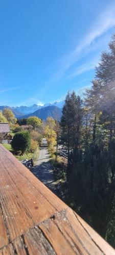 Mont Bivouac, chambre,entrée et Sdb privée,balcon vue MtBlanc