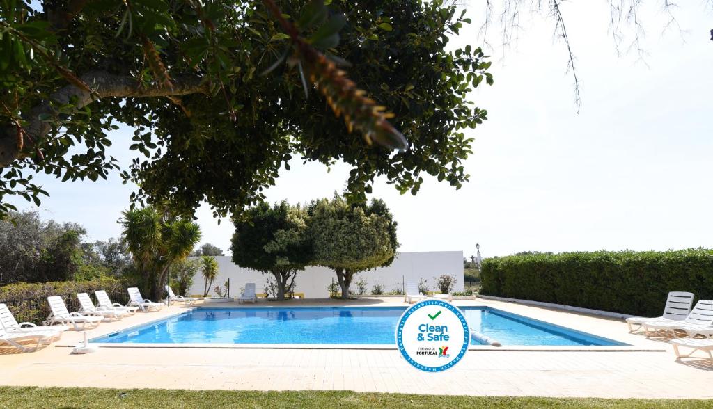 Monte dos Avós Village - Pet Friendly Sitio da Arroteia, 8800-102 Fuzeta