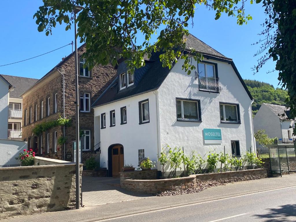 Maison d'hôtes MOSELTEL Ernst,Cochem Moselstraße 19-20 56814 Ernst