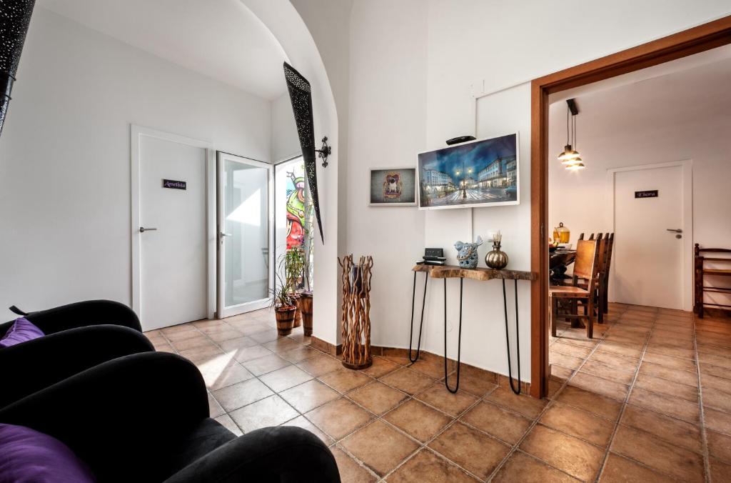 Maison d'hôtes Peacock House Rua Romão Ramalho 37 7000-671 Évora