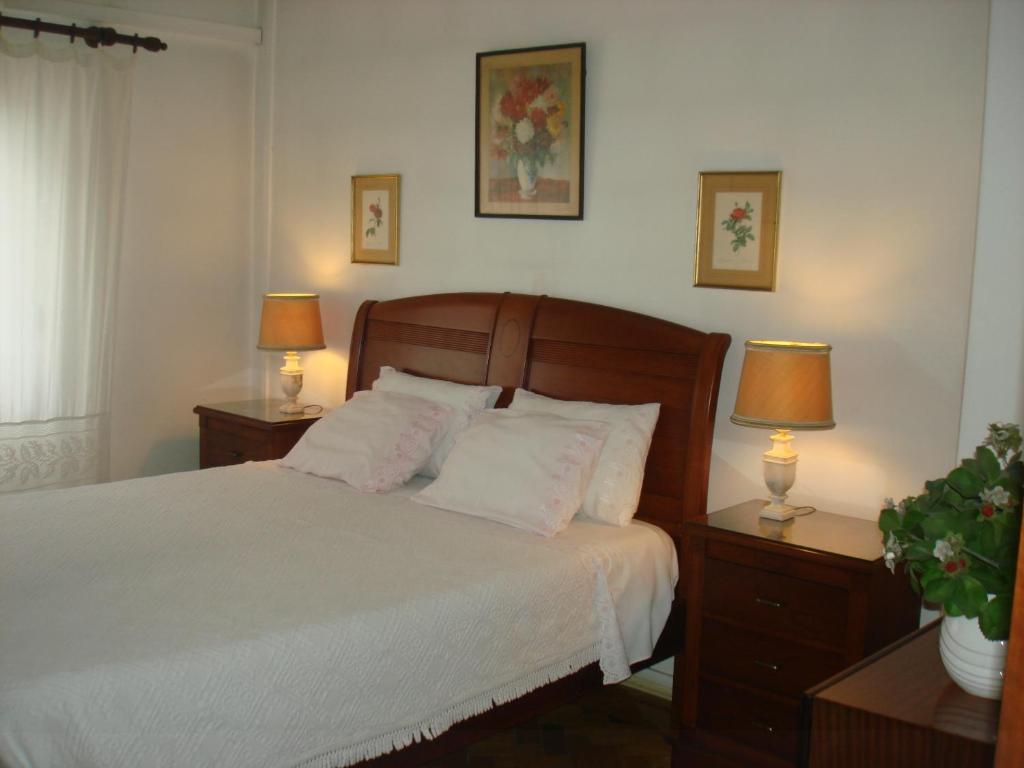 Maison d'hôtes Pensão Residencial Luanda Av. Marquês de Tomar 15 2300-586 Tomar