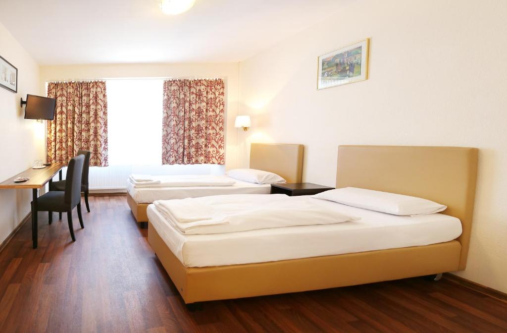 Pension Alpha Frankfurt City Karlsruher Str. 7, 60329 Francfort-sur-le-Main