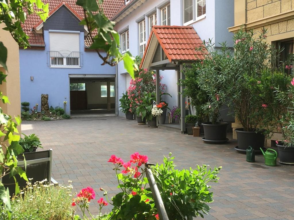 Pension am Schlossberg Kirchgasse 4, 97234 Reichenberg