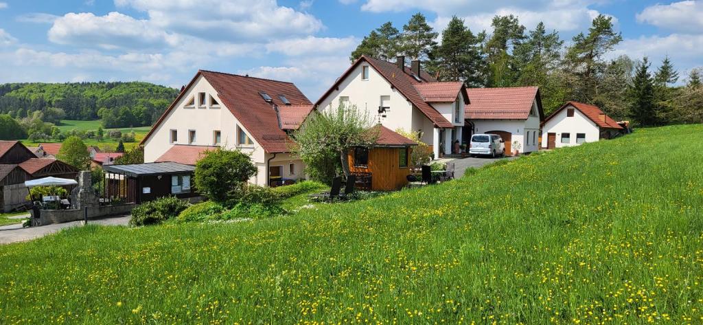 Pension am Wald OT Leutzdorf 24, 91327 Gößweinstein