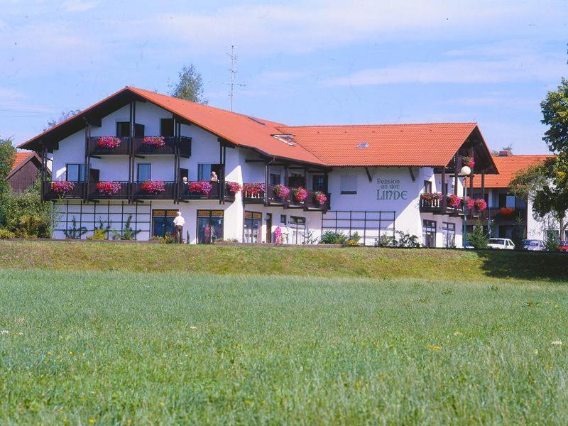 Maison d'hôtes Pension an der Linde Prof.-Drexel-Str. 12 84364 Bad Birnbach