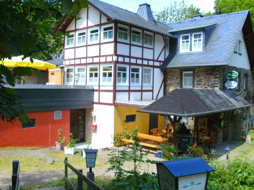 Pension & Apartments Linkemühle Bachstr. 22, 56332 Niederfell