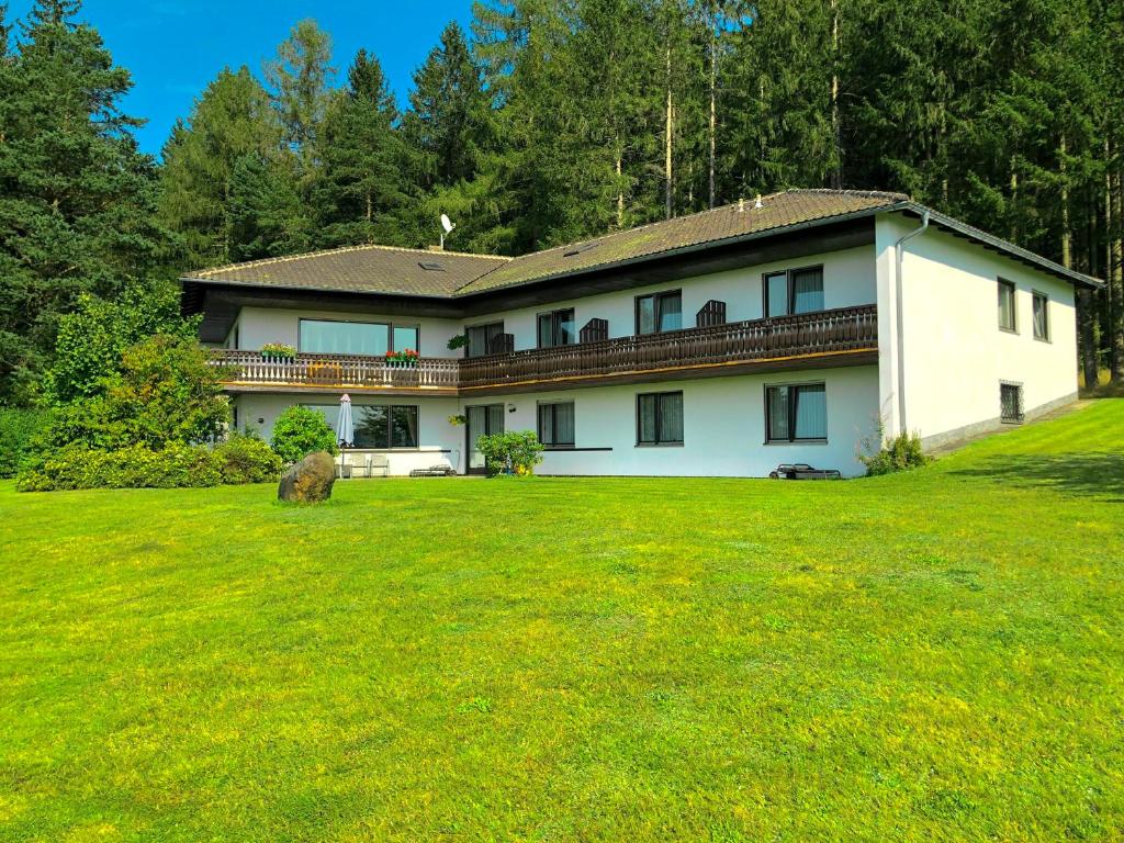 Maison d'hôtes Pension Berghof Am Drechselberg 1 92539 Schönsee