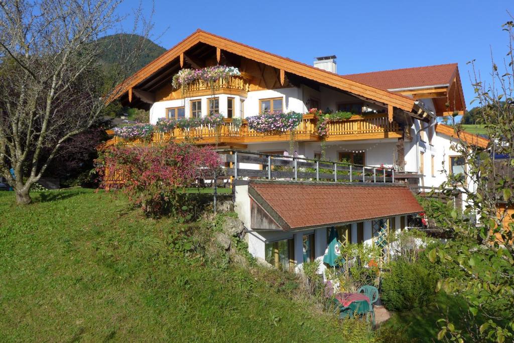 Maison d'hôtes Pension Berghof Am Lutznfeld 1 83098 Brannenburg