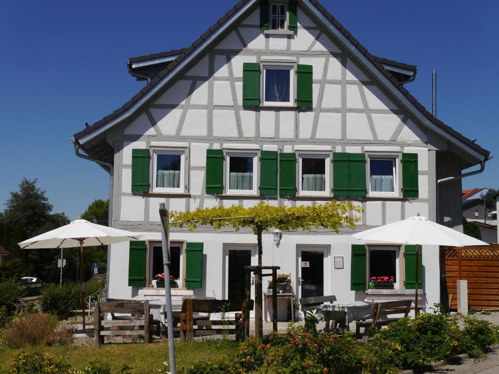 Maison d'hôtes Pension & Café Schlupfwinkel 42 Weildorfer Straße 88682 Salem