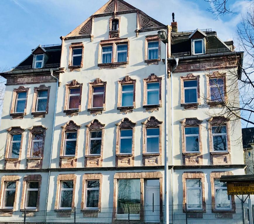 Pension Chevermeto Zeissstrasse 100, 09131 Chemnitz