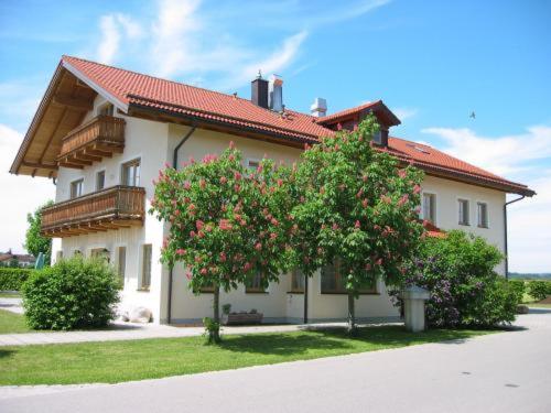 Pension Demmel Höglinger Strasse 9, 83052 Bruckmühl