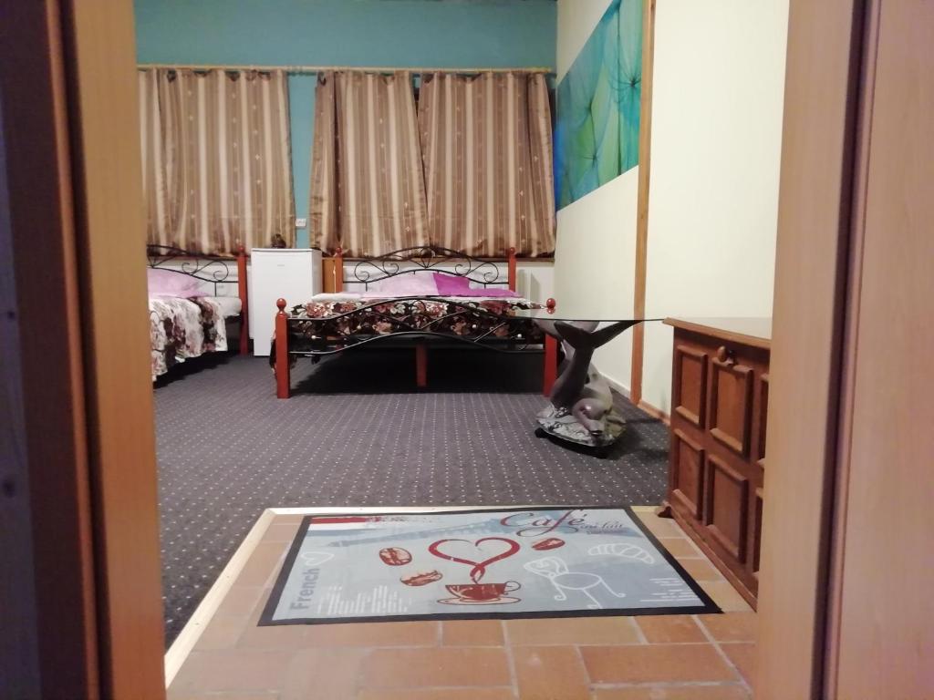 Pension Dingolshausen Kindergarten str 3a 3a, 97497 Dingolshausen