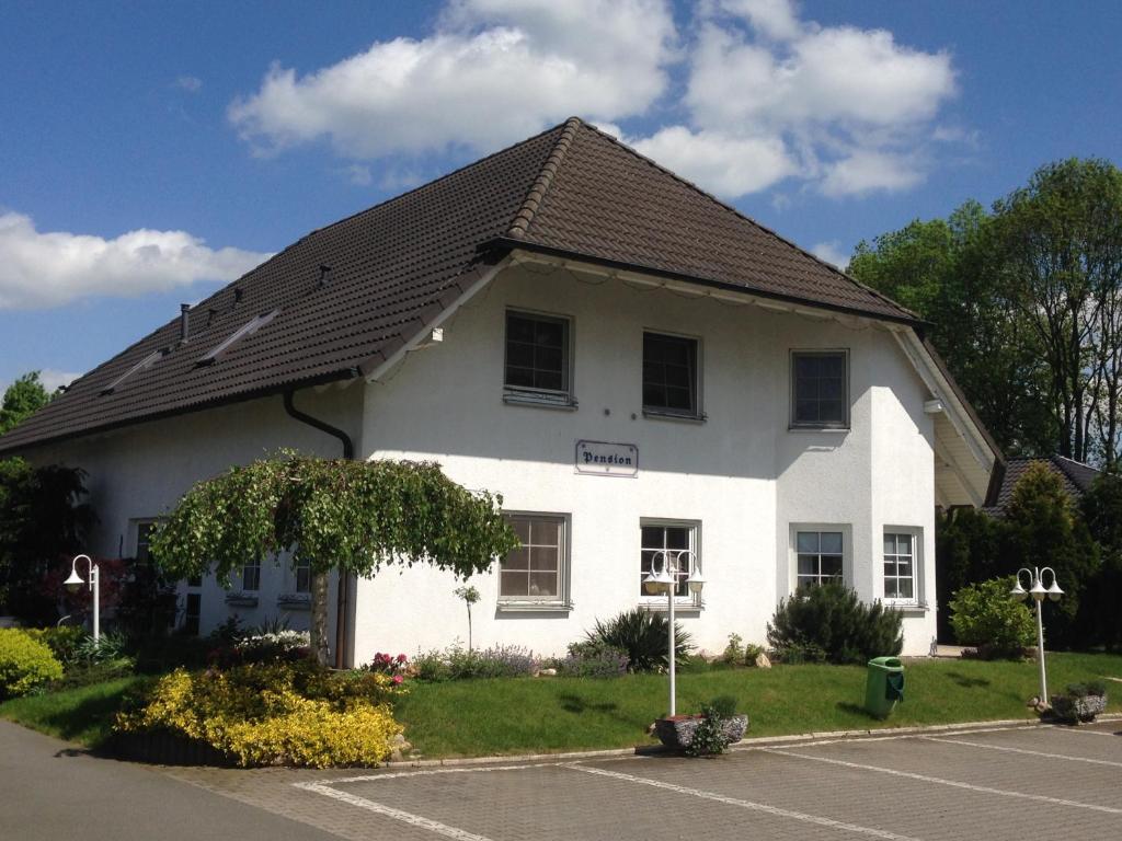 Pension Egerer Bahnhofstr. 60 b, 07586 Bad Köstritz