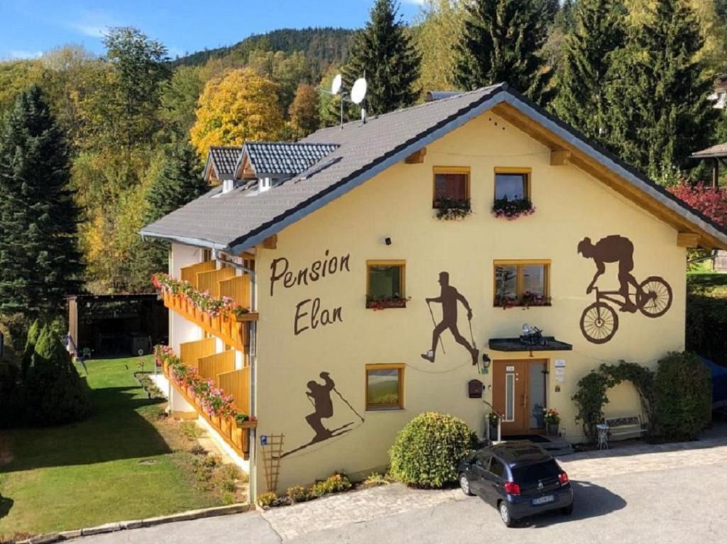 Maison d'hôtes Pension Elan Am Buchenacker 11 94252 Bayerisch Eisenstein