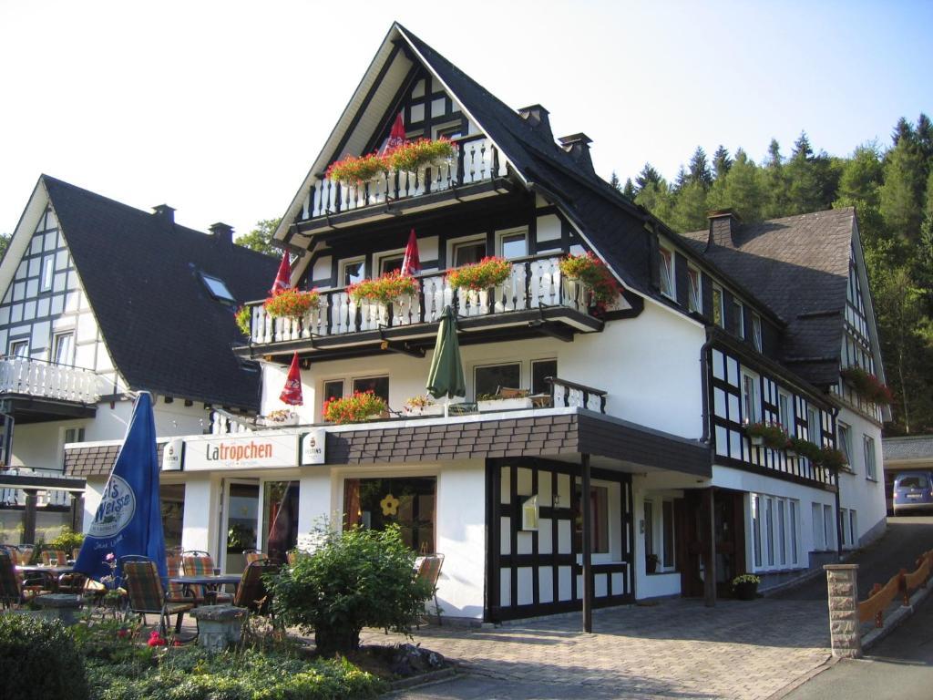 Maison d'hôtes Pension & Ferienhaus Latröpchen Latrop 47 57392 Schmallenberg