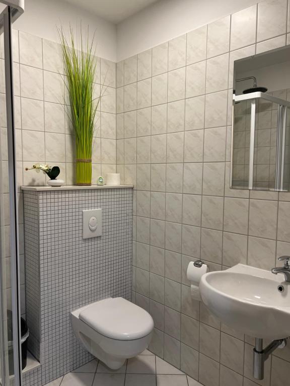 Pension Geli 13 Brandenburger Ring, 16303 Monplaisir