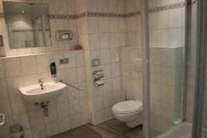 Maison d'hôtes Pension Goldene Mitte 10 Darmstädter Straße Gebäude 64846 Groß-Zimmern Hesse