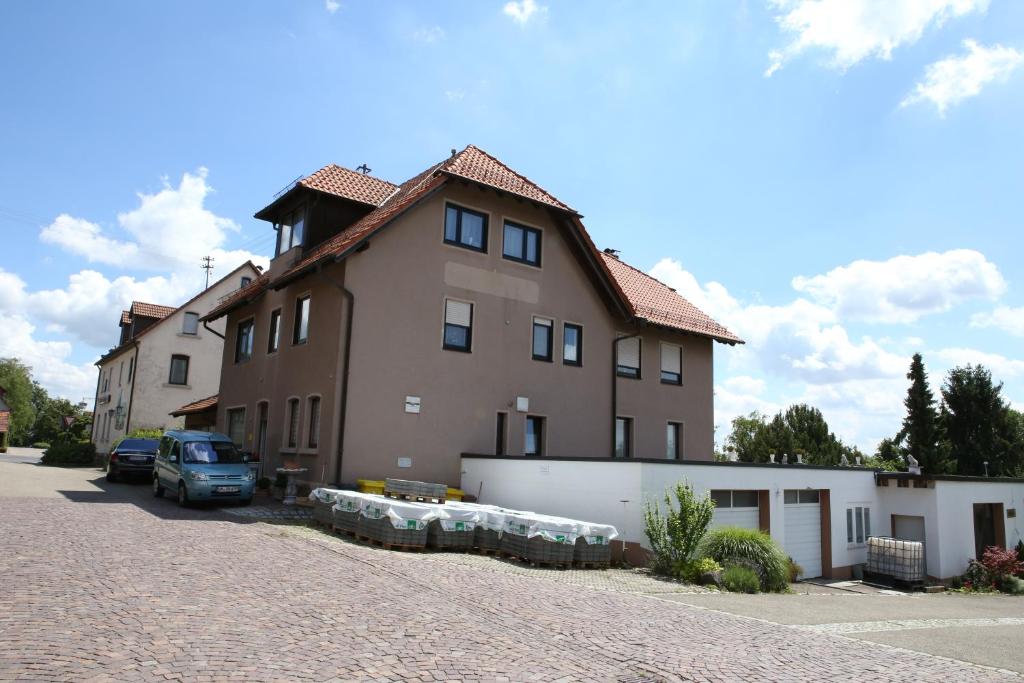 Maison d'hôtes Pension Griebel Eduard - Hiller Str. 5 73630 Buoch