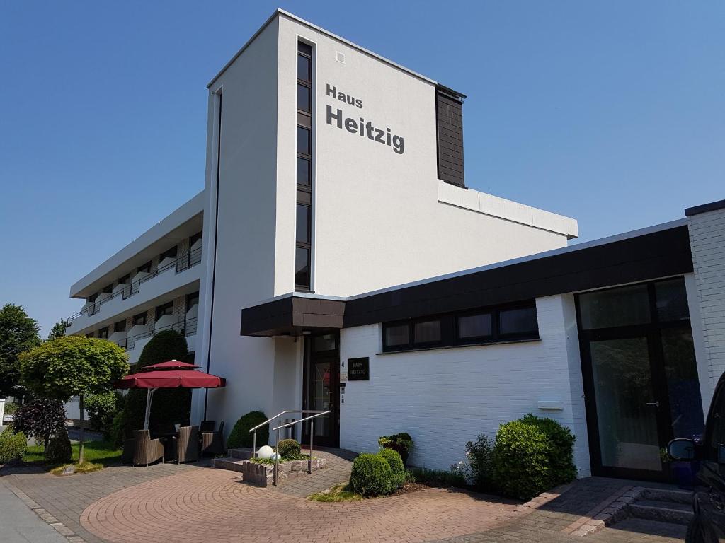 Pension Haus Heitzig Nelkenweg 4, 59556 Lippstadt