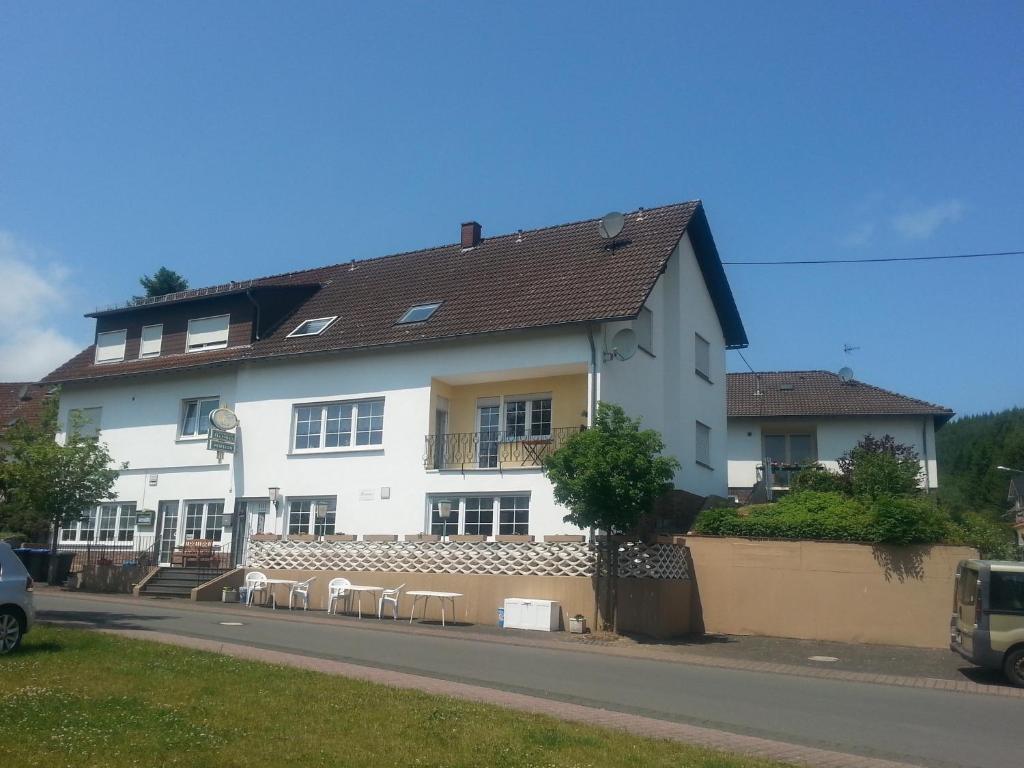 Maison d'hôtes Pension Hermes Schulstraße 2 54570 Wallenborn