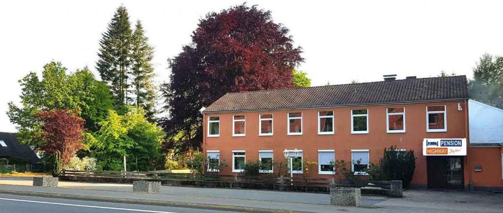 Maison d'hôtes Pension Highway 3 290 Paderborner Straße 33689 Bielefeld