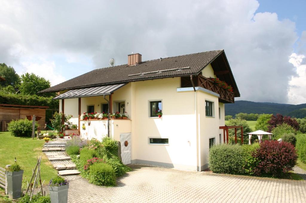 Maison d'hôtes Pension Hoisl Rammelsberger Str. 22 94513 Schönberg