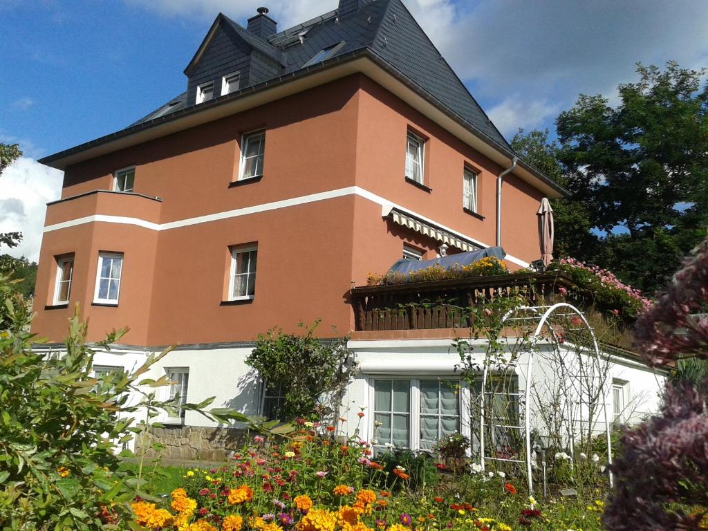 Pension Irmisch Am Waldsaum 43, 08280 Aue