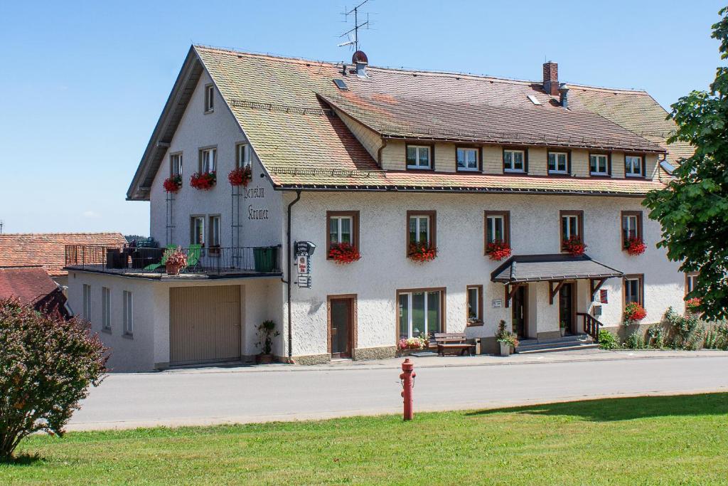 Pension Kramer Schaffhauser Straße 18, 79865  Grafenhausen