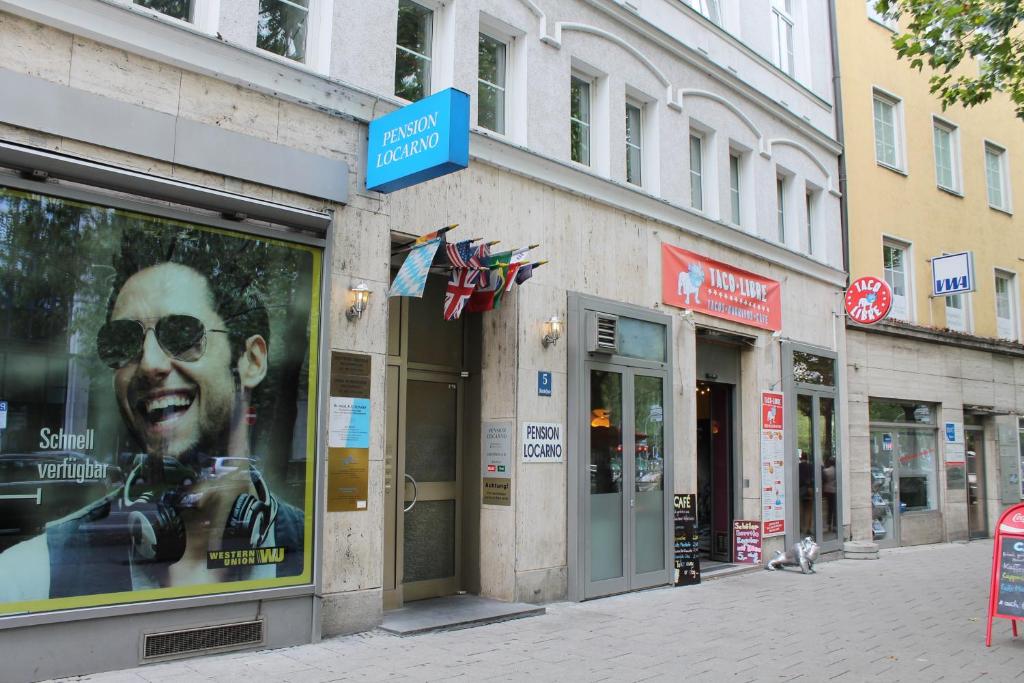 Pension Locarno Bahnhofsplatz 5, 80335 Munich