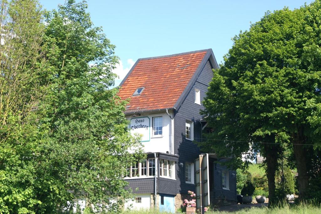 Pension Oberberg Hommericher Strasse 34, 51789 Lindlar
